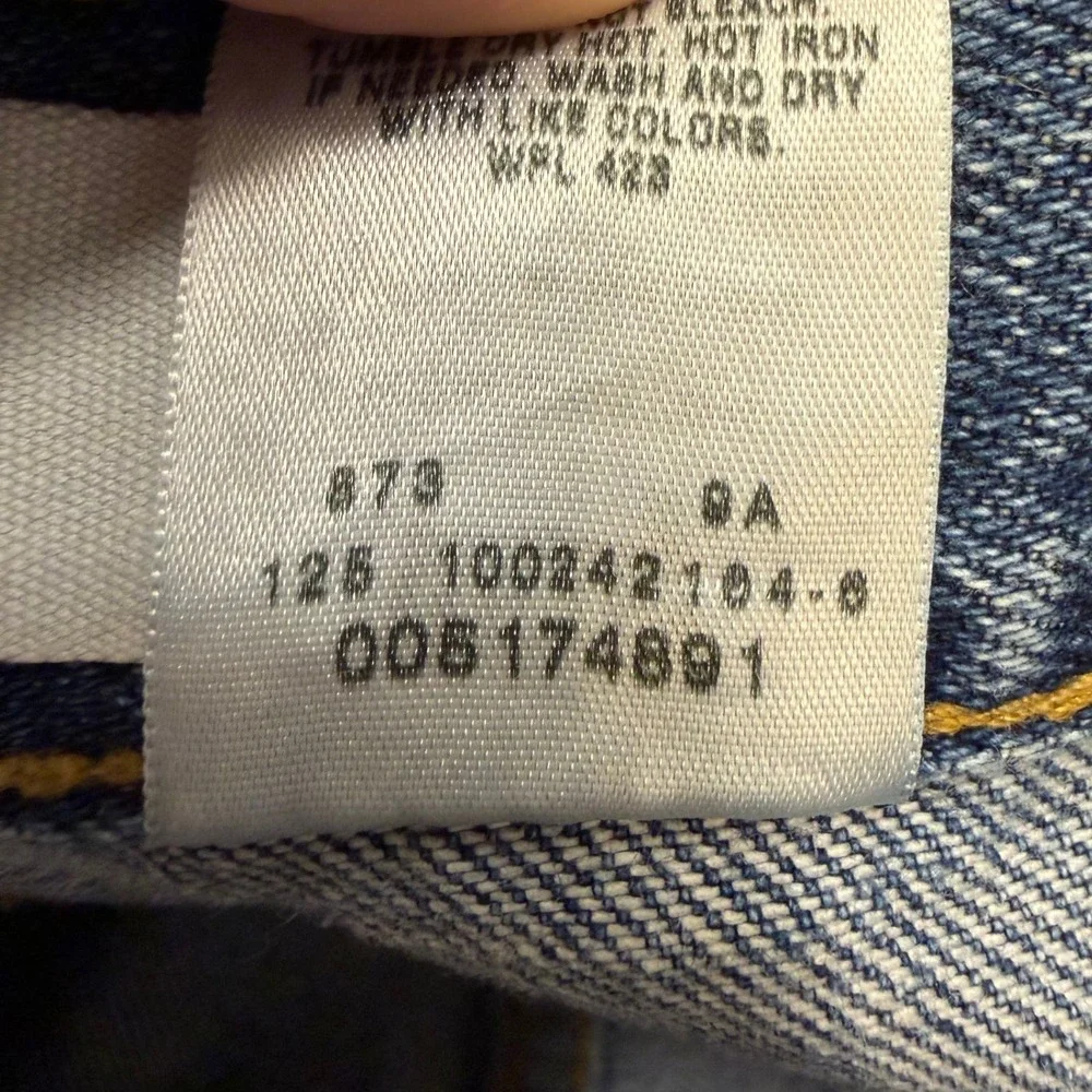 Levis tag says